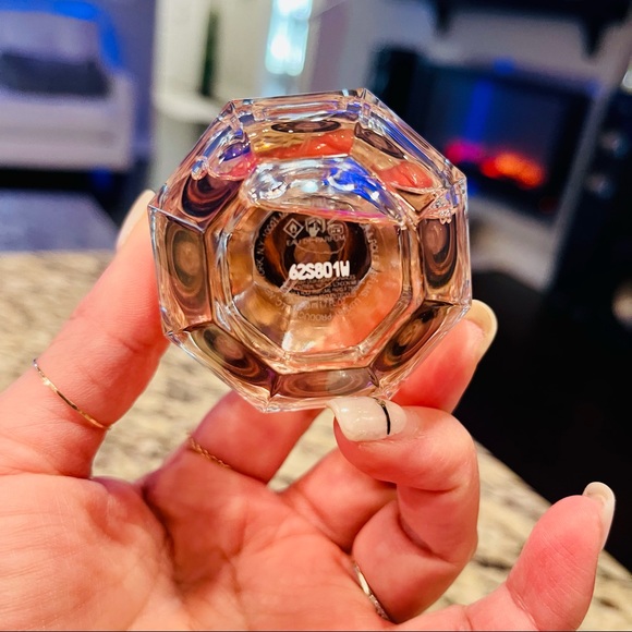 Viktor Rolf Flowerbomb - Picture 3 of 4